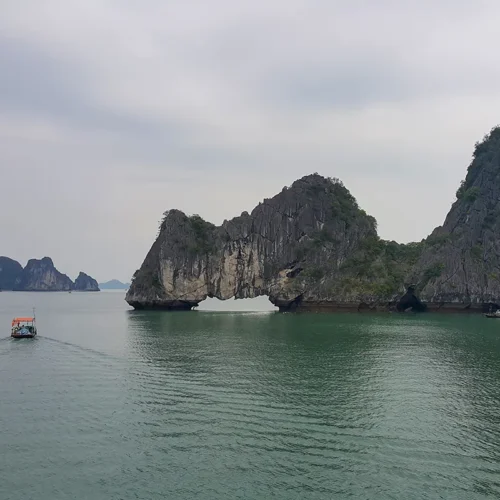 Ha Long Bay & Cat Ba Island 11