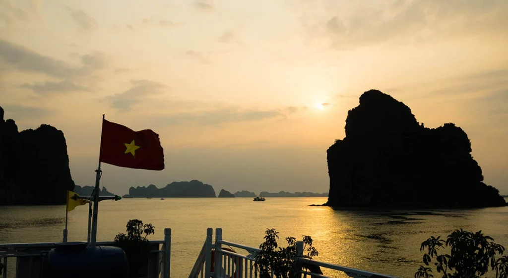 Ha Long Bay & Cat Ba Island 4
