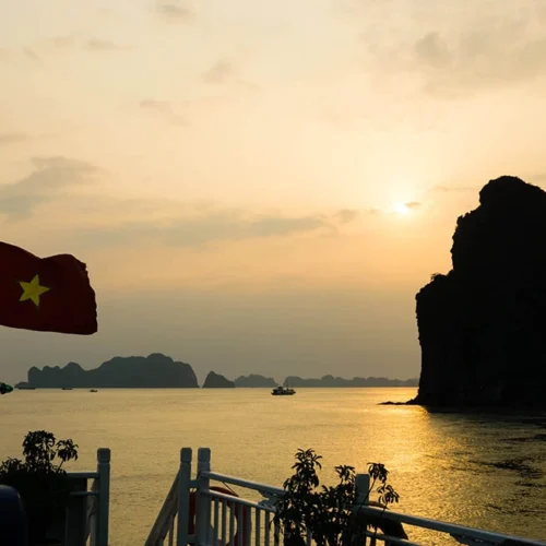 Ha Long Bay & Cat Ba Island 4