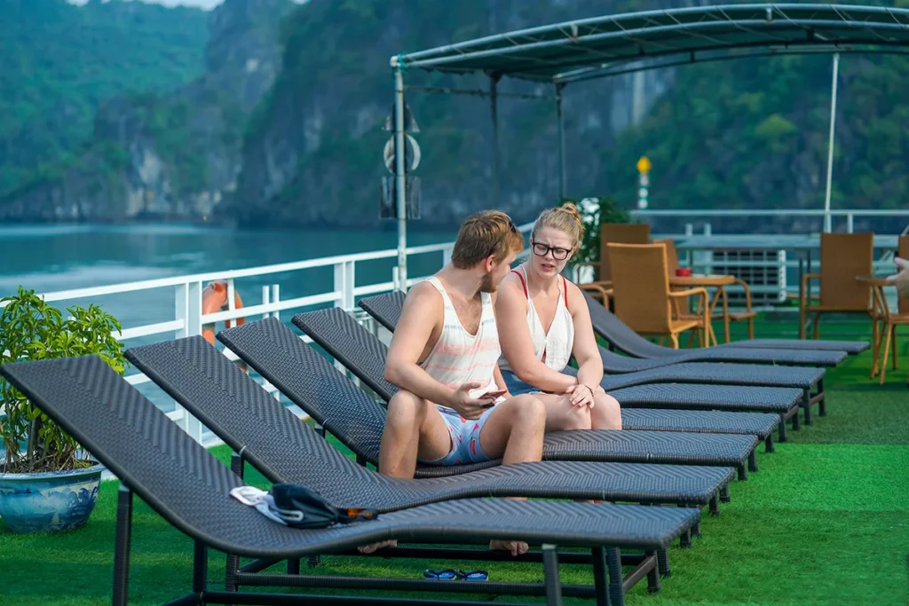 Ha Long Bay & Cat Ba Island 1