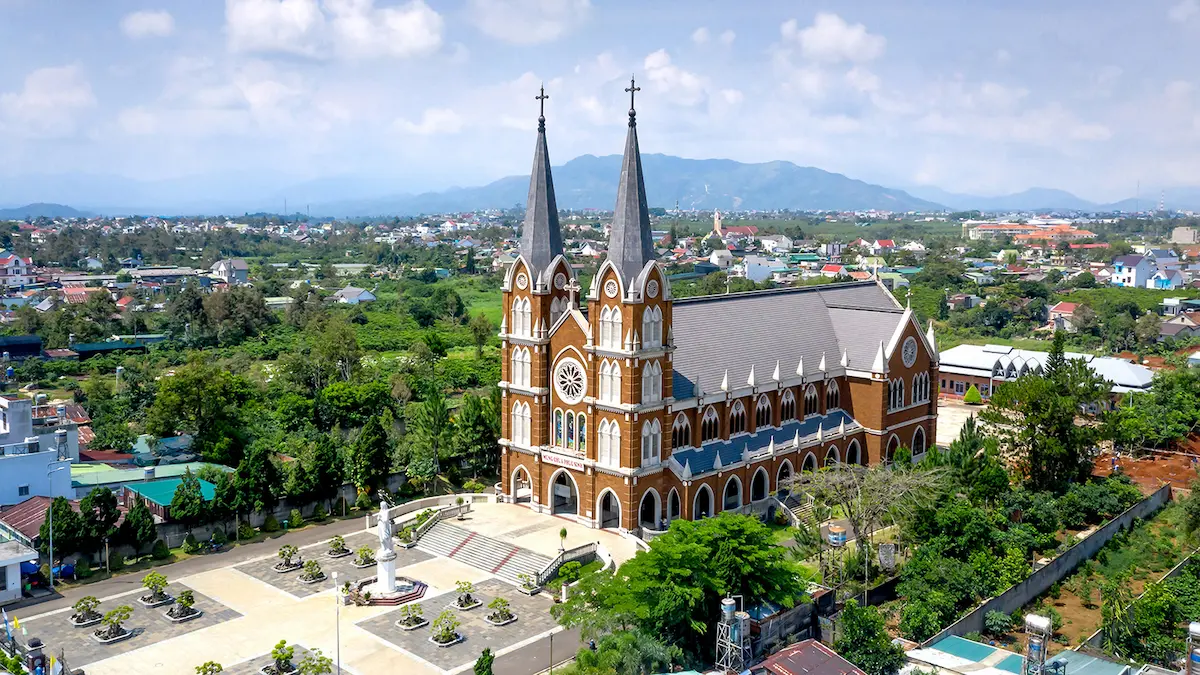 Visit Ho Chi Minh City